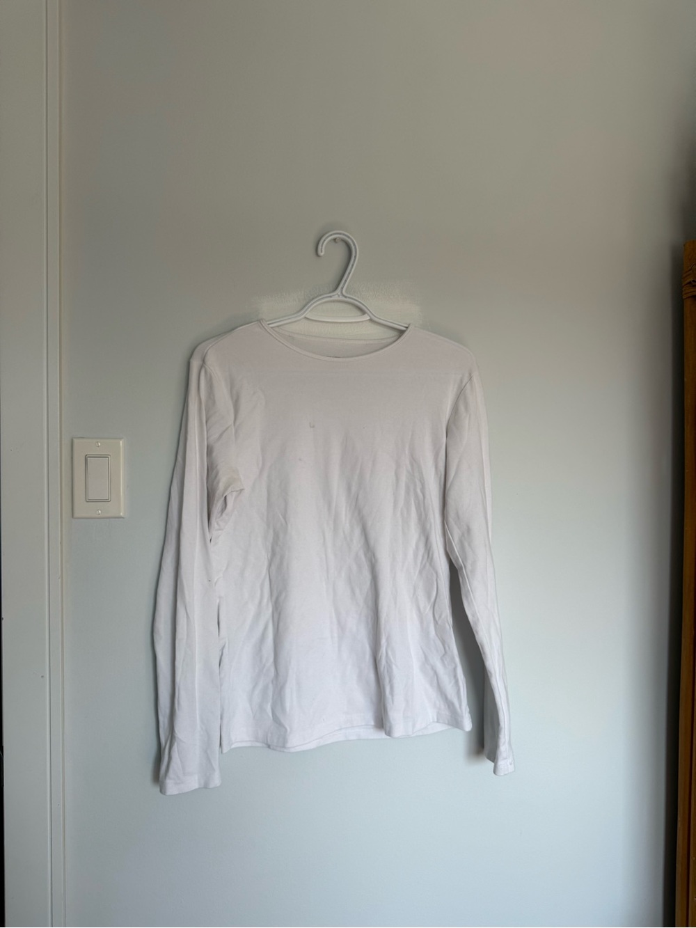 Ellen Tracy - Basic White Long Sleeve Tee
